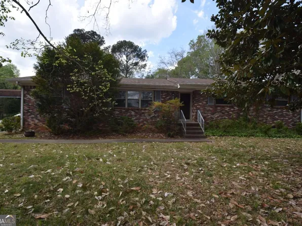 928 Rays Rd, Stone Mountain, GA 30083