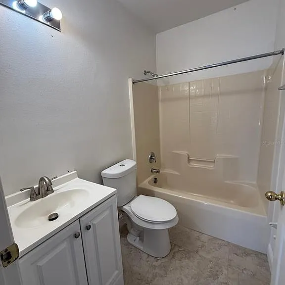 315 Edgewood Ct — Photo 11