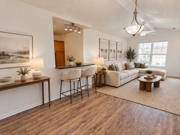 2811 Talon Dr Unit 202