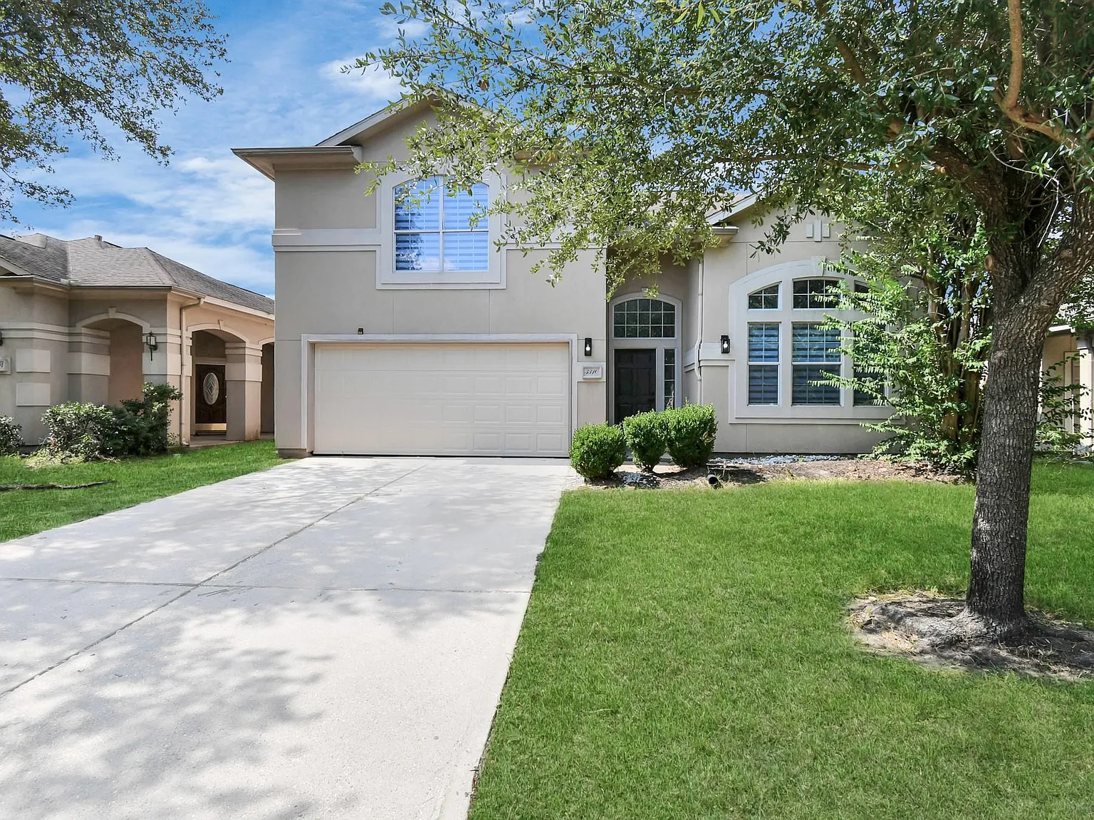 4 bed, 2.5 bath, 2658 sqft, $2,475 — Photo 2
