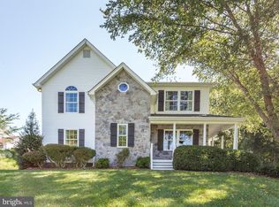 2005 Rolling Knolls Ct, Huntingtown, MD 20639