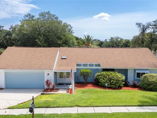 5000 Lake Valencia Blvd W, Palm Harbor, FL 34684