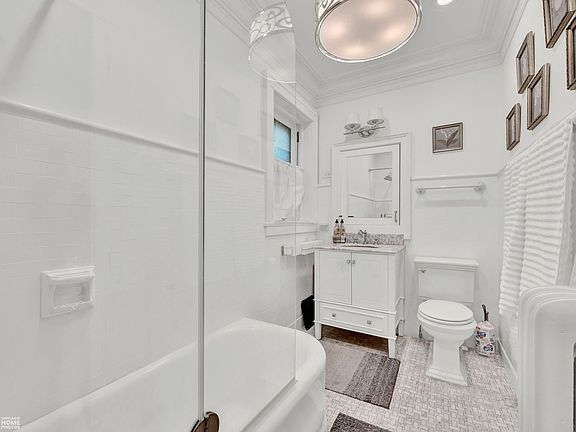 5th image of 5802 S Blackstone Ave APT 2S