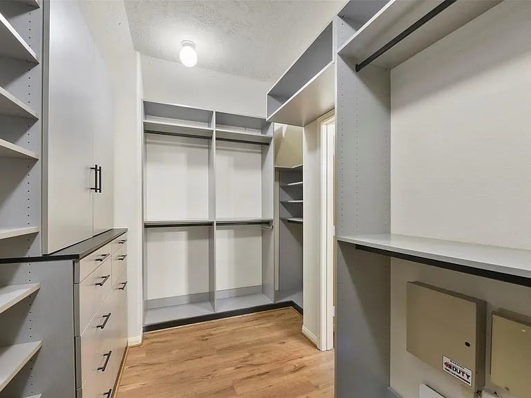 7514 Boxwood Ridge Ln — Photo 19