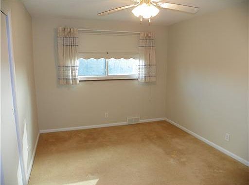 4th image of 146 Craig Dr