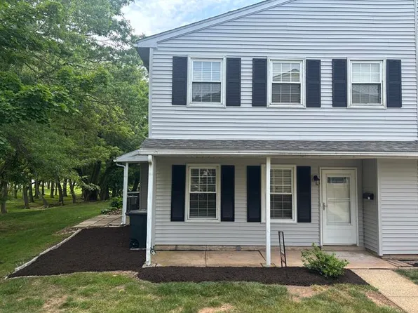241 Washington Pl, Telford, PA 18969