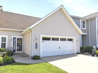 143 Larimar Dr, Eastlake, OH 44095