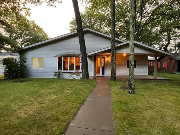 1024 N Huron Rd, Tawas City, MI 48763