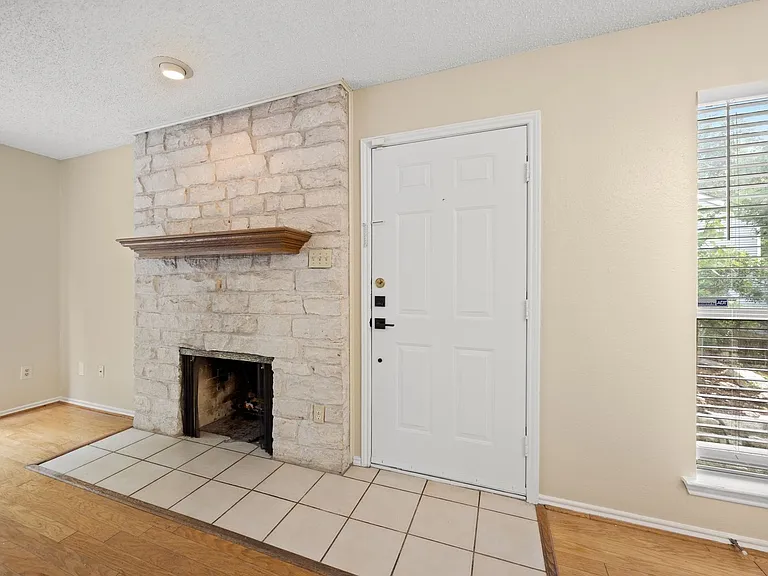 6715 Old Quarry Ln — Photo 21