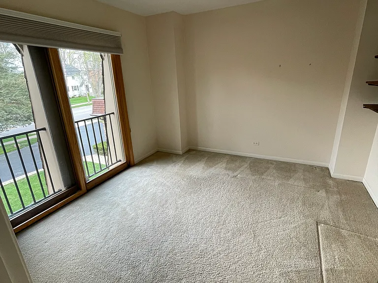 1119 Deerfield Rd — Photo 25