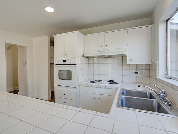 2nd image of 4300 Bishop Way