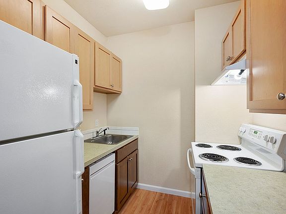 3rd image of 1202 E Pine St #0B-1Ba