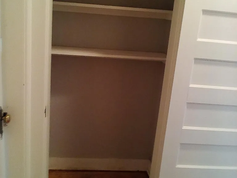 223 E 31st St #1 — Photo 16