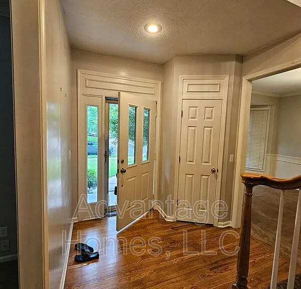 14117 Parkhill Ln — Photo 12