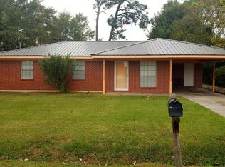 3801 Cypress St, Moss Point, MS 39563
