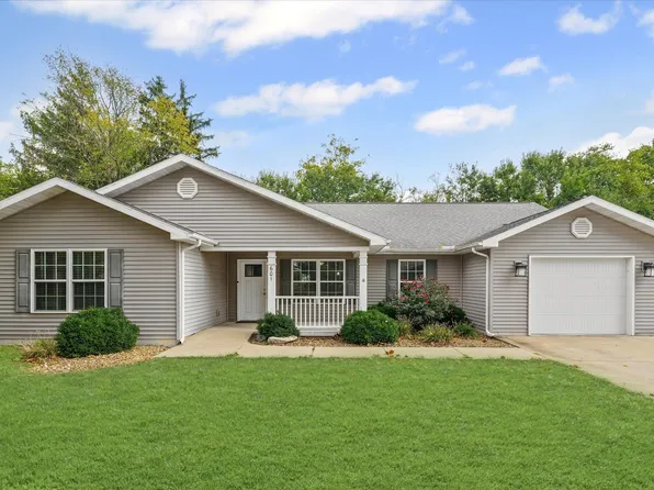 601 Curtis Rd, Ogden, IL 61859