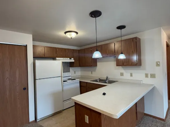 110 W 11th St, 110 W 11th St #5, Kaukauna, WI 54130