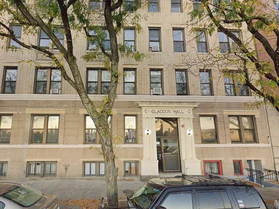 849 Boulevard East #2A