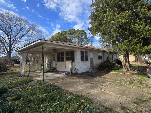 110 2nd St, Oil Trough, AR 72564