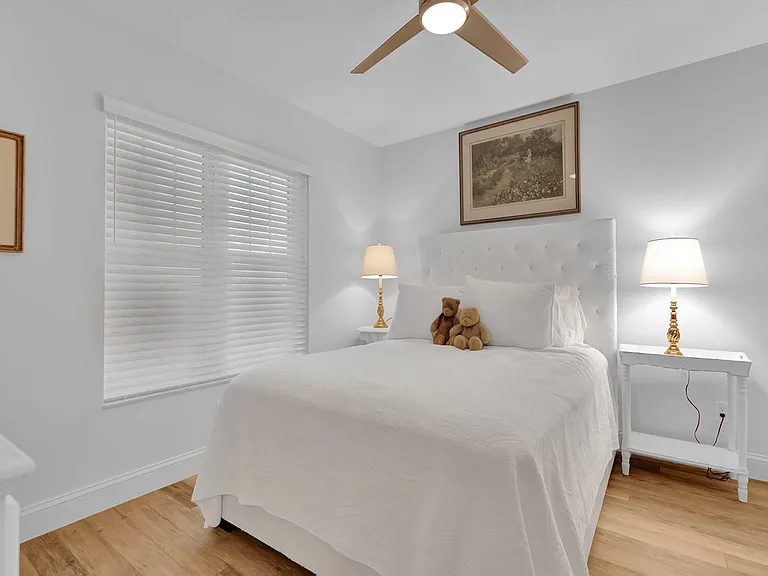 2700 Ocean Dr #107 — Photo 17