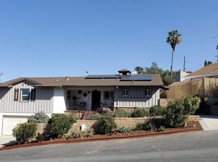 340 Avalon Dr, Vista, CA 92084