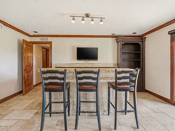 5th image of 3301 Lavilla Rd
