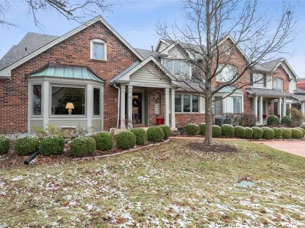 14300 Open Meadow Ct E, Chesterfield, MO 63017