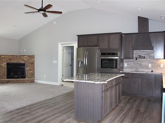 4th image of 254 Beech Bend Ln