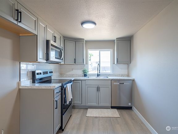 4th image of 506 NW 2ND Avenue