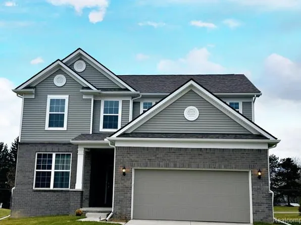 2730 Tulip Way, Commerce Township, MI 48382