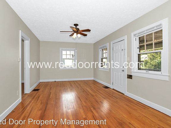 4th image of 4909 E 10th St