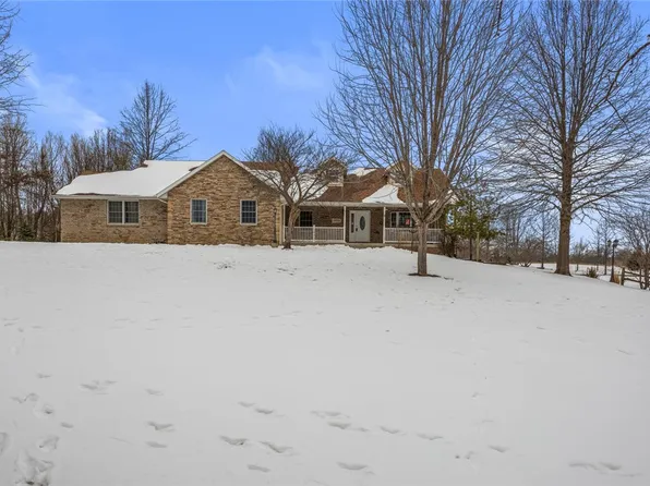 5210 E Hammer Pl, Decatur, IL 62521