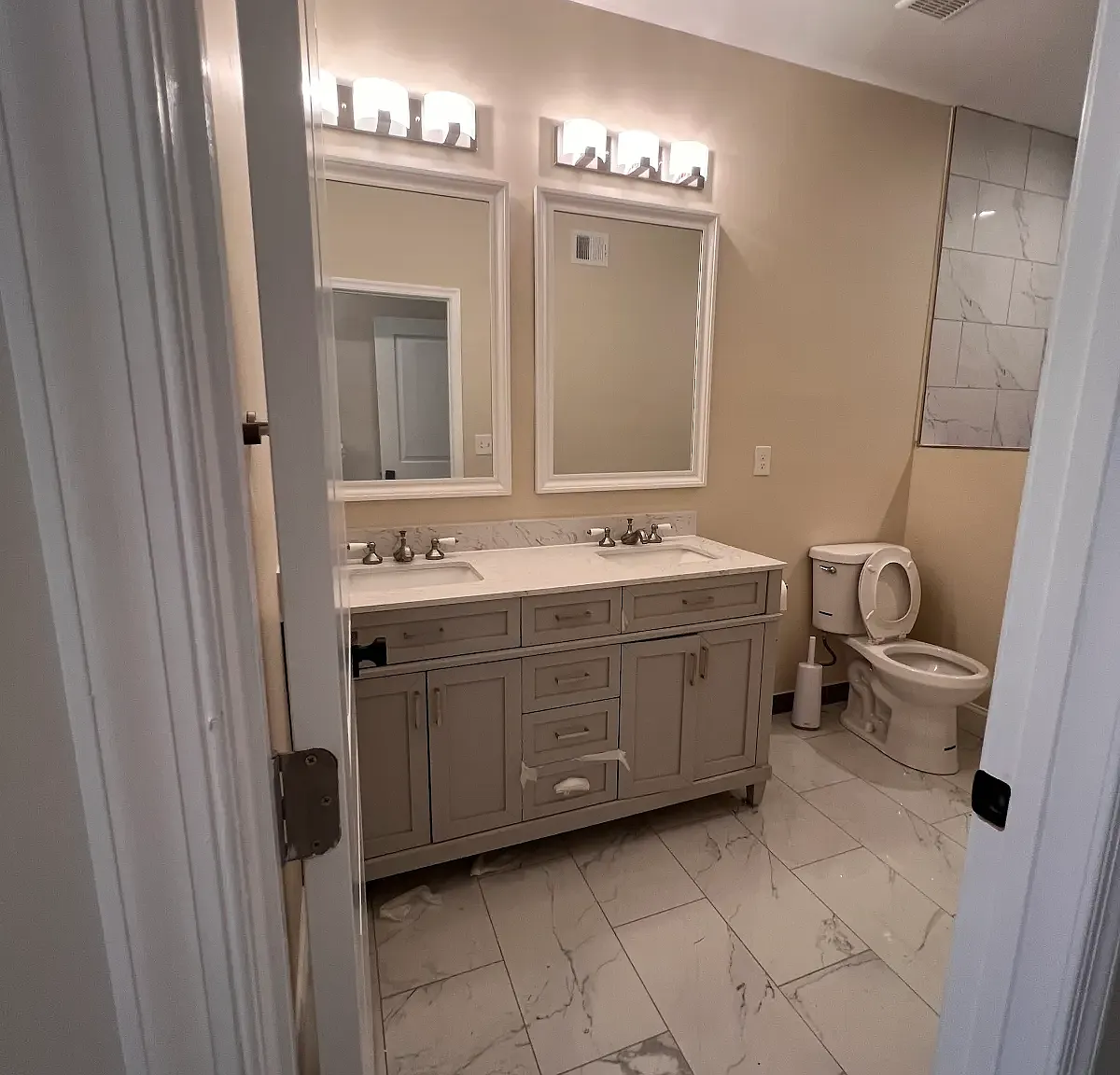 3 bed, 1300 sqft, $2,000 — Photo 3