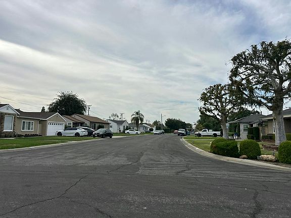 5th image of 8202 Taylor St