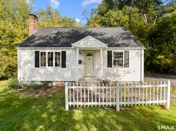 26 Scarborough Road, Windsor, CT 06095
