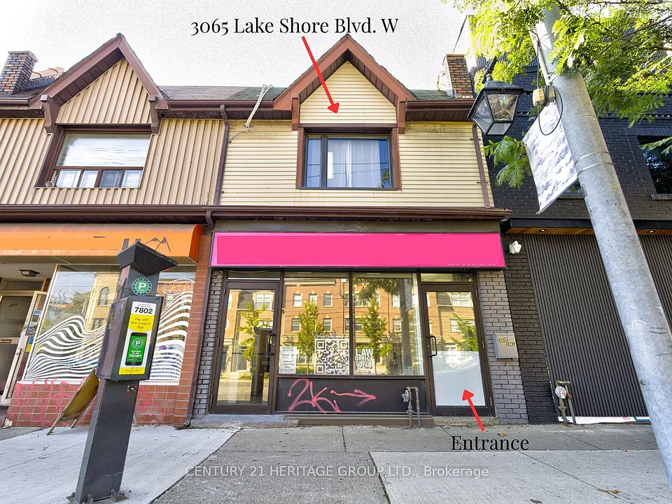 3065 Lake Shore Blvd W