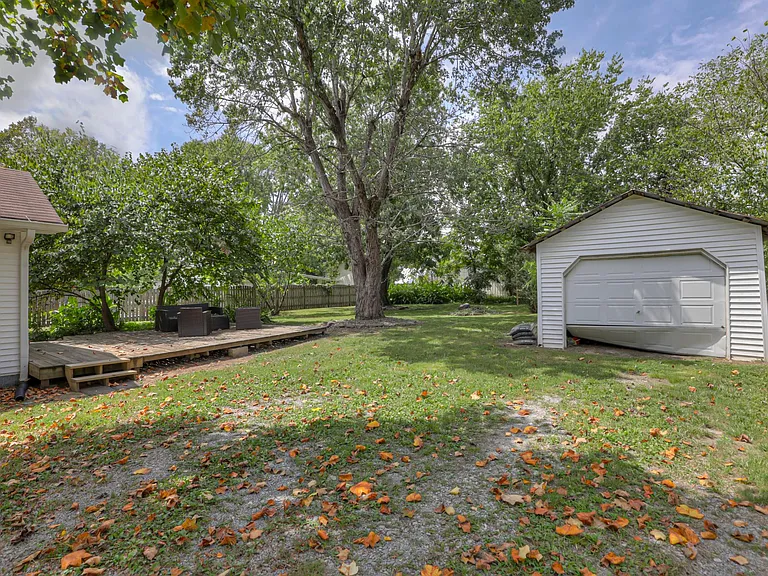 308 Elm Ave — Photo 33