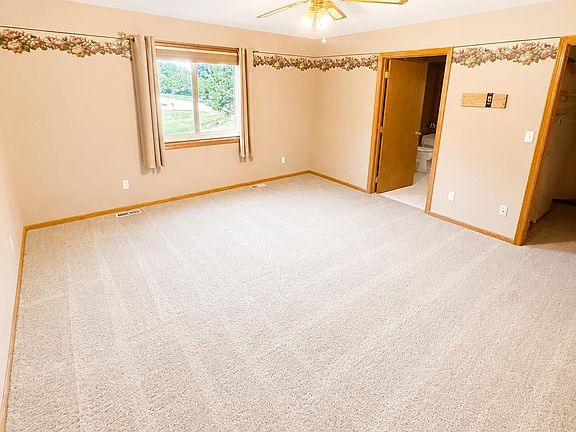 5th image of 501 Joyce St