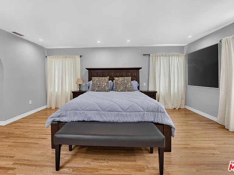 1221 Edris Dr — Photo 22