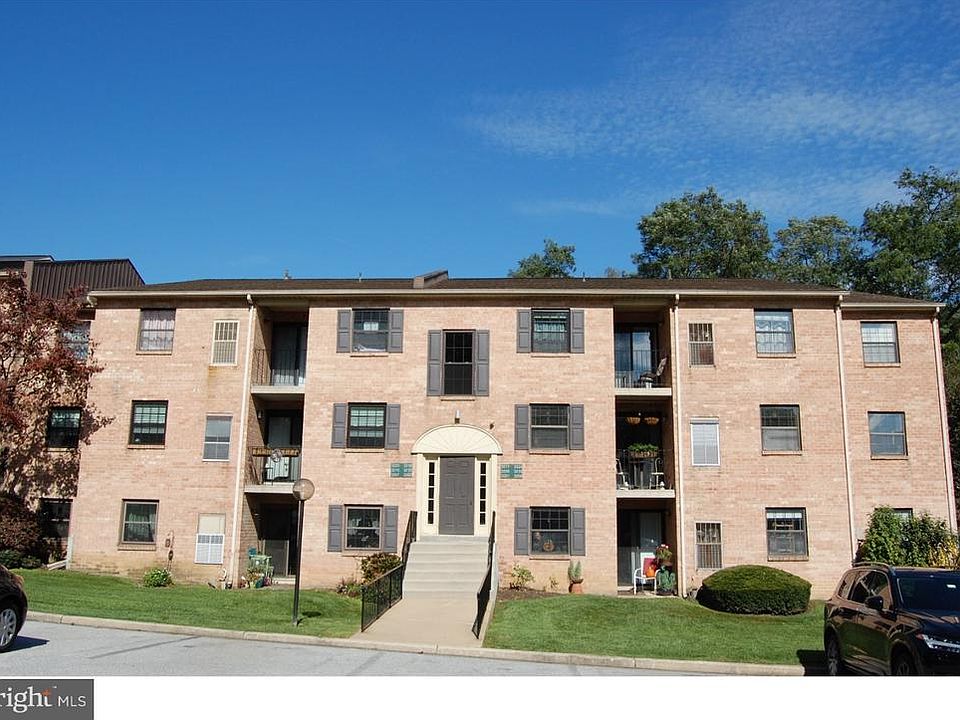 1st image of 3224 Valley Dr