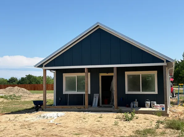 431 Private Road 6047, Wills Pt, TX 75169
