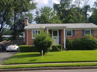 14144 Grayson Rd, Woodbridge, VA 22191