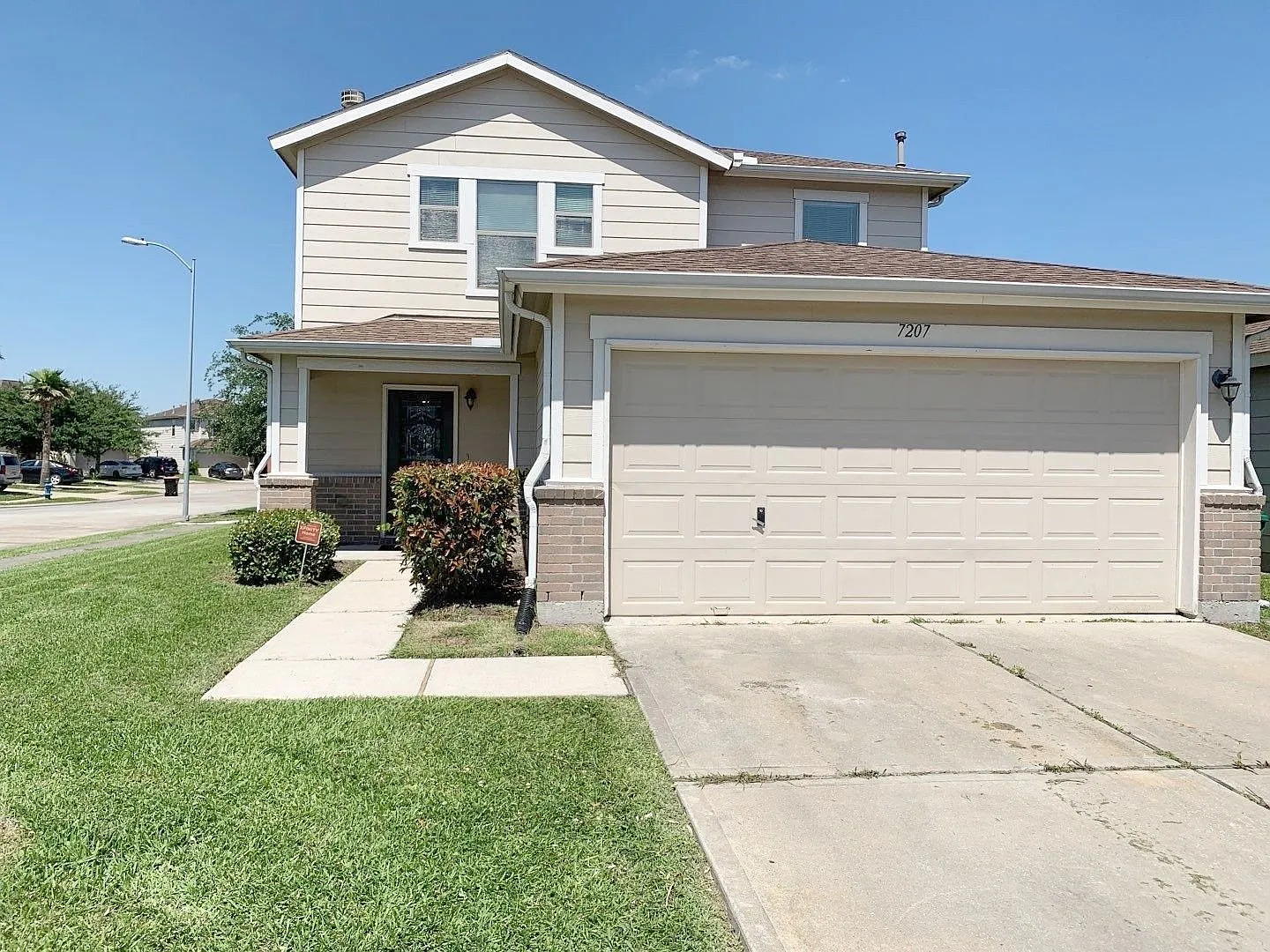 7207 Liberty Mesa, Houston TX 77049 - Ask about our No Cash Security Deposit Option — Photo 2