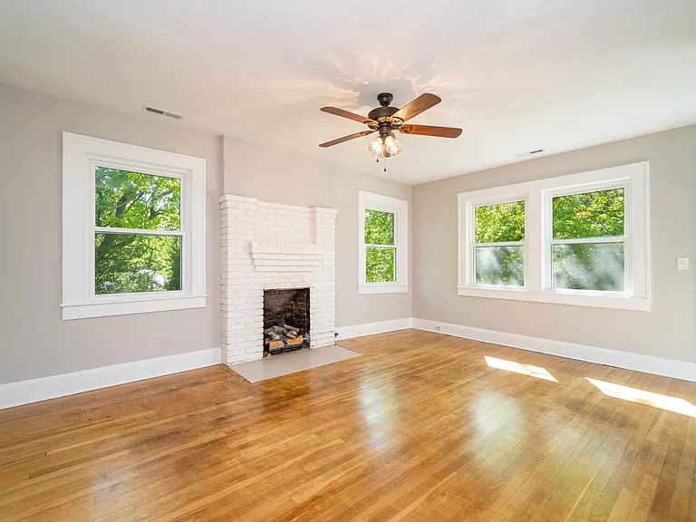 24 Robindale Ave #1 — Photo 4