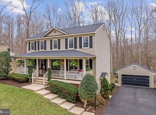 5037 Cannon Bluff Dr, Woodbridge, VA 22192