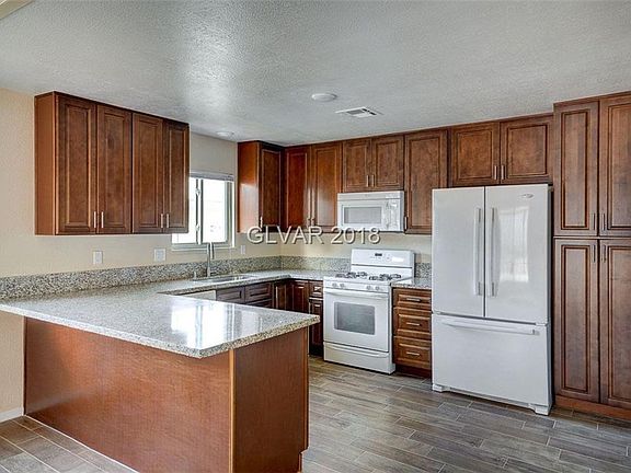 4th image of 1100 Winwood St