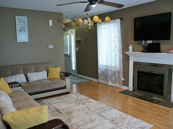 2nd image of 7918 Knottingham Cir APT B