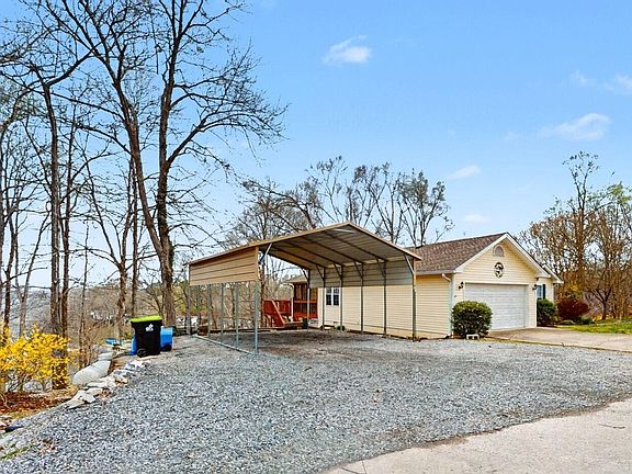 3rd image of 477 Beechwood Dr