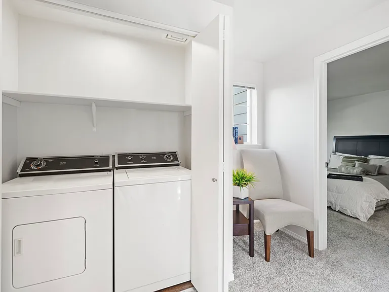 Water's Edge Townhomes — Photo 42
