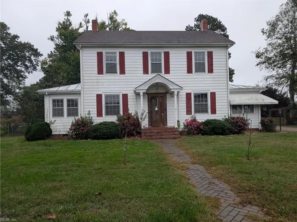 29 N Court St, Windsor, VA 23487